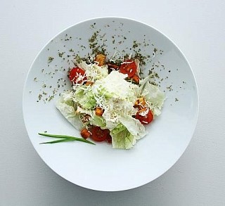 Салат Цезарь с курицей 